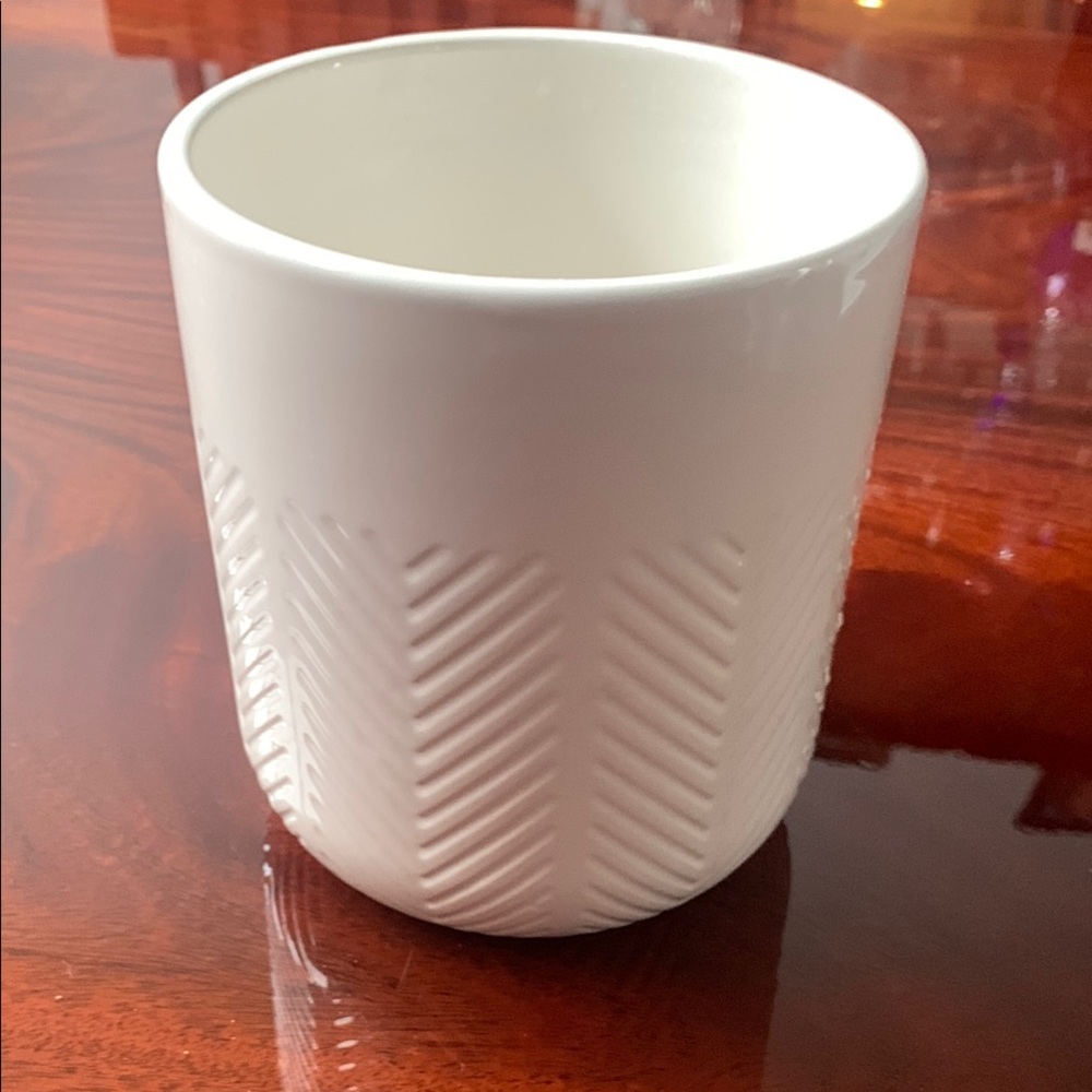 White Textured Ceramic Planter Geometric Design